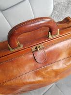 Oude DOKTERSTAS van leer in perfecte staat!!, Sieraden, Tassen en Uiterlijk, 40 tot 60 cm, 30 cm of meer, Bruin, Minder dan 35 cm