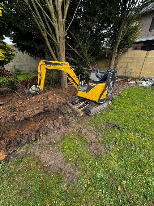 Te huur 1.2 ton minigraver met ervaren machinist, Diensten en Vakmensen, Tuinmannen en Stratenmakers