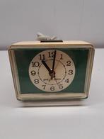 Vintage Good Old Electric Wekker - 1970s, Ophalen of Verzenden, Gebruikt, Analoog, Wekker of Tafelklok