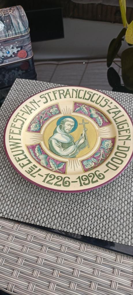 Antiek herinneringsbord St. Franciscus 1926, Antiek en Kunst, Antiek | Schalen, Ophalen of Verzenden