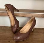 Gabor pumps 39,5 (6 1/2), Kleding | Dames, Schoenen, Pumps, Bruin, Gabor, Ophalen of Verzenden
