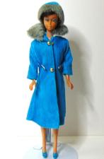 Prachtig Retro Vintage Barbie jasje met muts, Verzenden, Gebruikt, Kleertjes