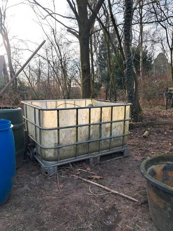 Halv IBC vat als hooibak beschikbaar voor biedingen