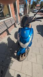 Scooters Peugot Kisbbi 2012, Fietsen en Brommers, Scooters | Peugeot, Ophalen of Verzenden, Zo goed als nieuw, Benzine, Overige modellen
