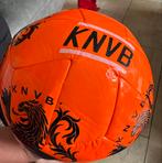 KNVB ORANJE  voetbal.     Ongebruikt, Verzamelen, Sportartikelen en Voetbal, Ophalen of Verzenden, Nieuw