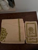 2 gebloemde handdoeken met washandjes ( nieuw), Ophalen, Nieuw, Beige, Handdoek