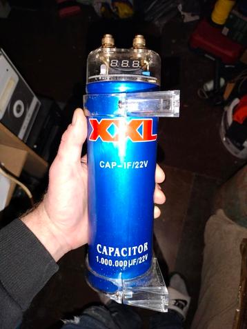 Condensator 1 Farad - Auto Audio beschikbaar voor biedingen