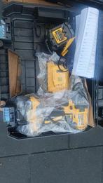 Nieuwe Dewalt DCD777D2T set, Ophalen of Verzenden, Nieuw, Boor- en Schroefmachine, Variabele snelheid