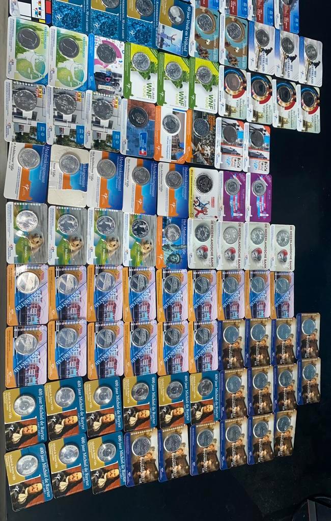 Coincards en penning verzameling tekoop voor nominale waarde, Postzegels en Munten, Munten | Nederland, Euro's, Koningin Beatrix