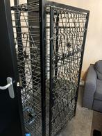 Grote metalen wijnkast, Gebruikt, Ophalen of Verzenden, 25 flessen of meer, Metaal