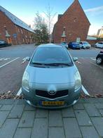 Toyota Yaris 1.3 16V Vvt-i 5DR 2007 Grijs, Auto's, Voorwielaandrijving, 1025 kg, 4 cilinders, Handgeschakeld
