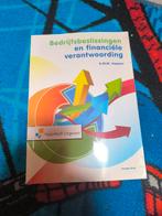 Bedrijfsbeslissingen en financiele verantwoording, Ophalen of Verzenden, Zo goed als nieuw, A.W.W. Heezen
