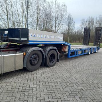 KAESSBOHRER LB3E Semi-Dieplader (BJ 2010) with ramps beschikbaar voor biedingen