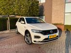 Volkswagen T-Roc 190PK TFSI 3X R-LINE 4MOTION PANO VIRTUAL, Automaat, 15 km/l, 74 €/maand, Euro 6