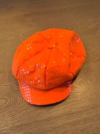Oranje glitter pet - Maat 110-116, Ophalen of Verzenden, Zo goed als nieuw, Oranje of Koningsdag