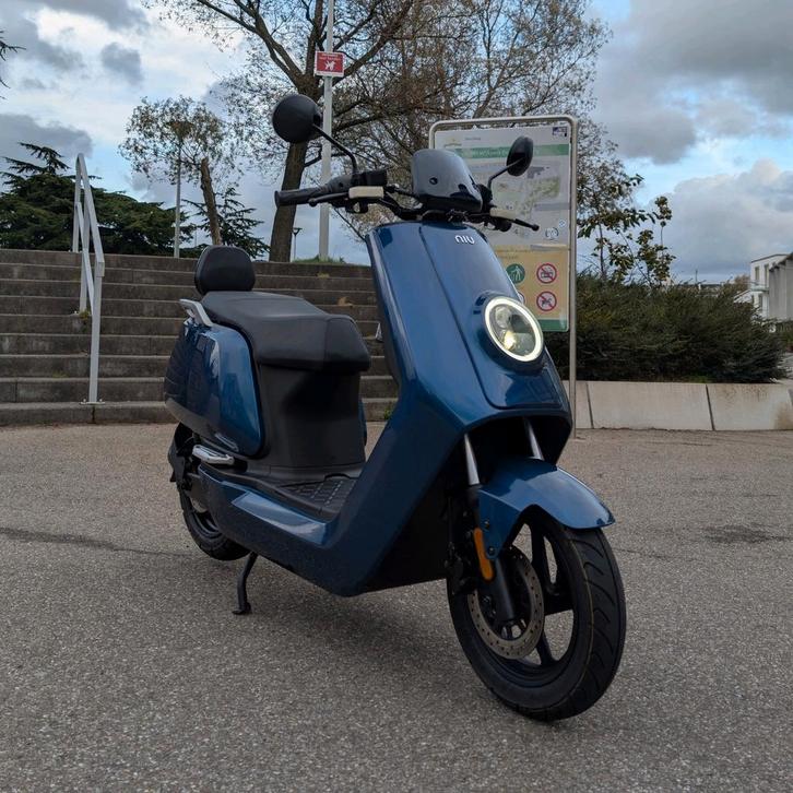 PRACHTIGE Niu N1S Elektrische Snor Scooter met maar 4529 km!, Fietsen en Brommers, Brommeronderdelen | Snorfietsen, Zo goed als nieuw