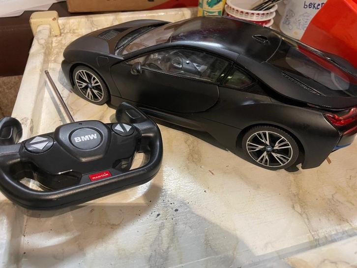 BMW i8 afstand bestuurbare auto (van het merk Rastar), Kinderen en Baby's, Speelgoed | Speelgoedvoertuigen, Gebruikt, Ophalen of Verzenden