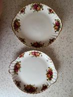 Royal Albert Old Country Roses 2 platte ronde schalen, Antiek en Kunst, Verzenden