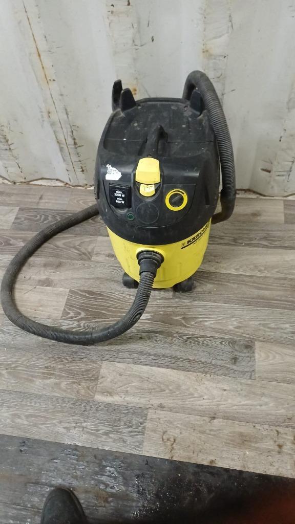 Karcher Stofzuiger | Defect | 35 euro | Voor onderdelen, Witgoed en Apparatuur, Stofzuigers, Niet werkend, Stofzuiger, Ophalen