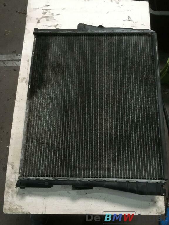 Radiateur  BMW X3 E83 34035519, Auto-onderdelen, Motor en Toebehoren, BMW, Gebruikt, Ophalen of Verzenden