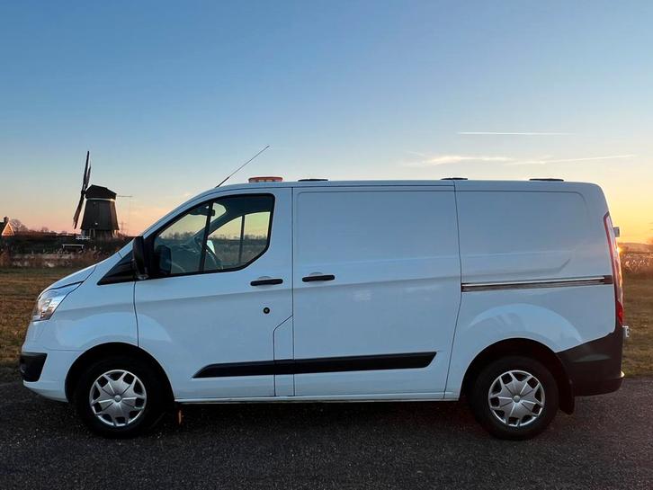 Ford Transit Custom GB 2.0 Tdci 130PK 270 L1h1 2016 INCL BTW, Auto's, Bestelauto's, Particulier, ABS, Achteruitrijcamera, Airbags