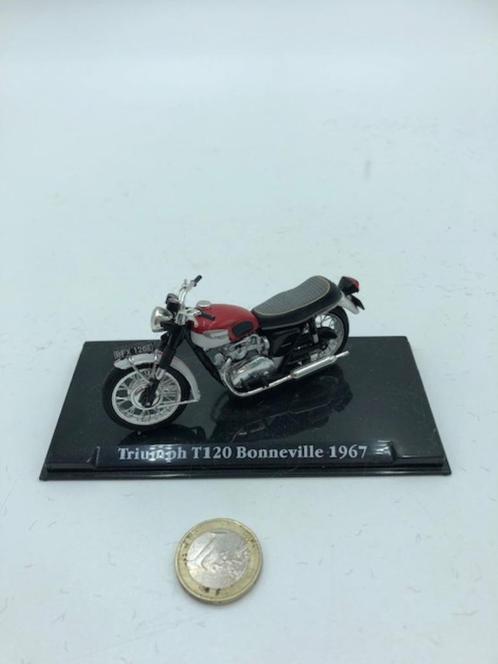 Triumph T120 Bonneville 1967, Hobby en Vrije tijd, Modelauto's | 1:24, Gebruikt, Motor, Overige merken, Ophalen of Verzenden