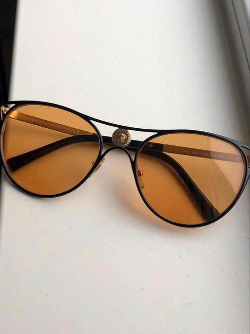 Versace zonnebril oranje getinte glazen, Sieraden, Tassen en Uiterlijk, Zonnebrillen en Brillen | Dames, Zo goed als nieuw, Zonnebril