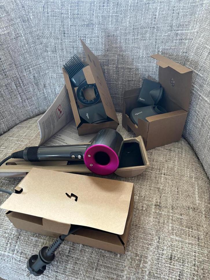 Dyson Supersonic Föhn, Sieraden, Tassen en Uiterlijk, Uiterlijk | Haarverzorging, Nieuw, Föhn of Haardroger, Ophalen of Verzenden