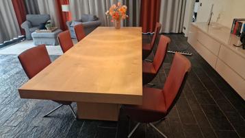 Tafel / Eettafel GROOT met 6 eettafelstoelen - 310 X 100 CM beschikbaar voor biedingen