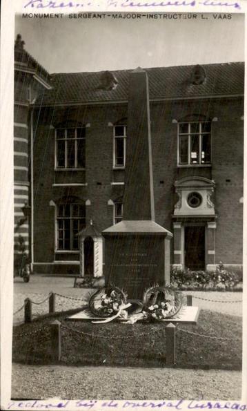 Apeldoorn - Fotokaart - Sergeant Majoor Vaas  beschikbaar voor biedingen
