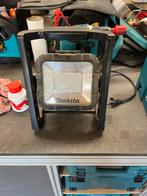 Makita DML805 Bouwlamp 18V/220V, Ophalen of Verzenden, Gebruikt, Minder dan 50 watt, Lamp met armatuur