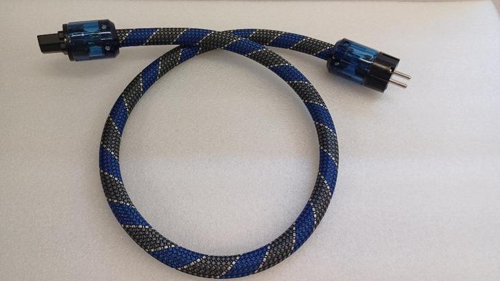 Powercord 1 meter lang voor aansluiting van audio apparatuur, Audio, Tv en Foto, Versterkers en Receivers, Nieuw, Overige systemen