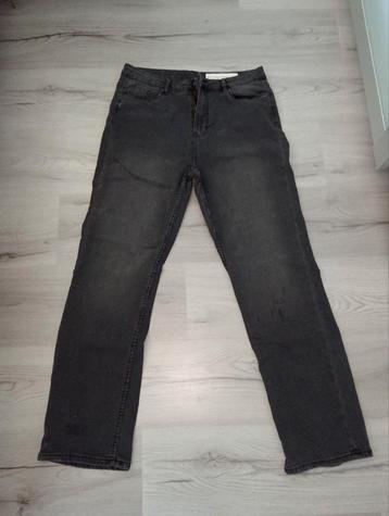 Nieuwe dames broek maat 42 beschikbaar voor biedingen