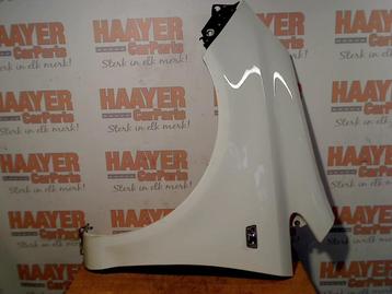 Spatbord Links Voor Opel Corsa D (2006-07/2014-08) beschikbaar voor biedingen