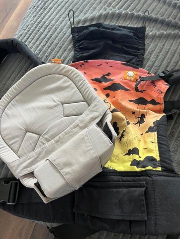 Tula draagzak met babyverkleiner beschikbaar voor biedingen