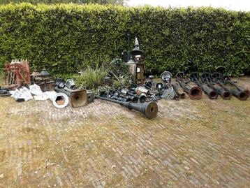 GIETIJZER ARMATUREN EN LANTAARNPALEN NOSTALGISCH OUD    beschikbaar voor biedingen