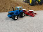 Ford 8830 met zaaimachine, Hobby en Vrije tijd, Modelauto's | 1:32, Ophalen of Verzenden, Gebruikt, Tractor of Landbouw, SIKU