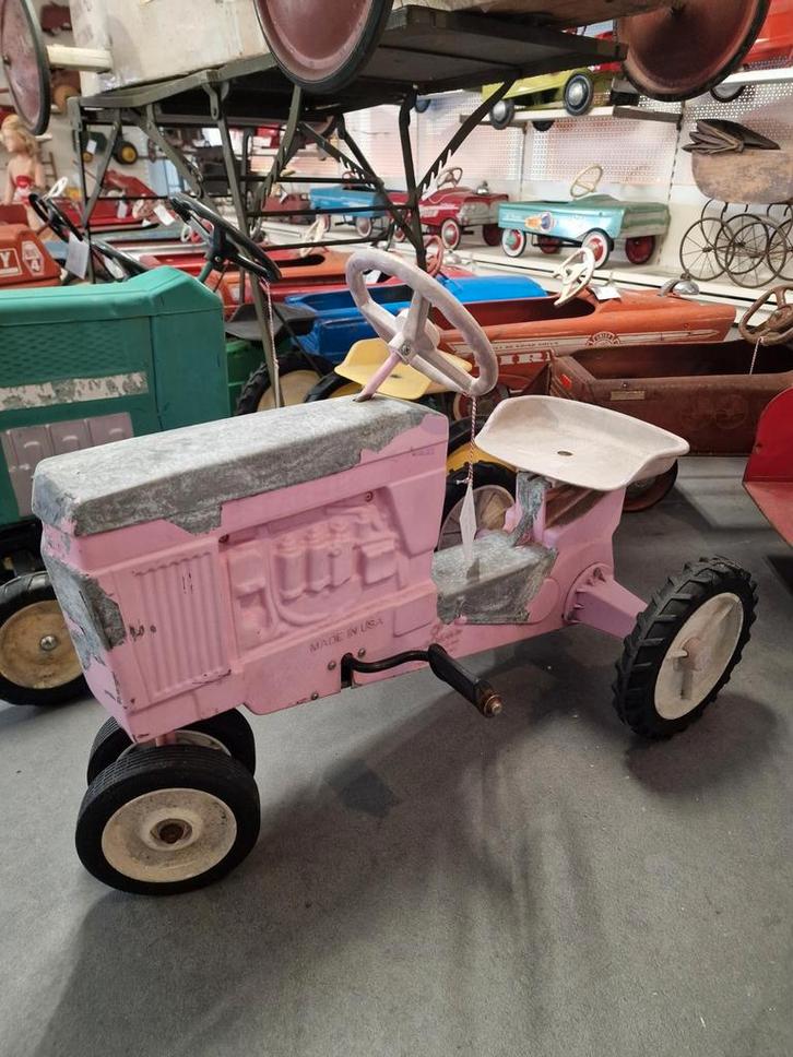 Roze traptractor  aluminium, Antiek en Kunst, Antiek | Speelgoed, Ophalen
