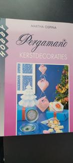 Pergamano Kerstdecoraties - Martha Ospina, Verzenden, Zo goed als nieuw, Scrapbooking en Knutselen, Martha Ospina