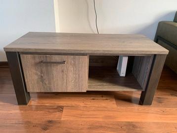 TV Kastje - 118x50x53cm beschikbaar voor biedingen