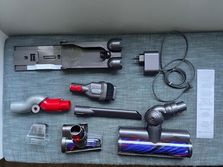 Dyson V12 detect absolute nieuwe accessoires waarde €372, Witgoed en Apparatuur, Stofzuigers, Nieuw, Overige typen, 2000 watt of meer