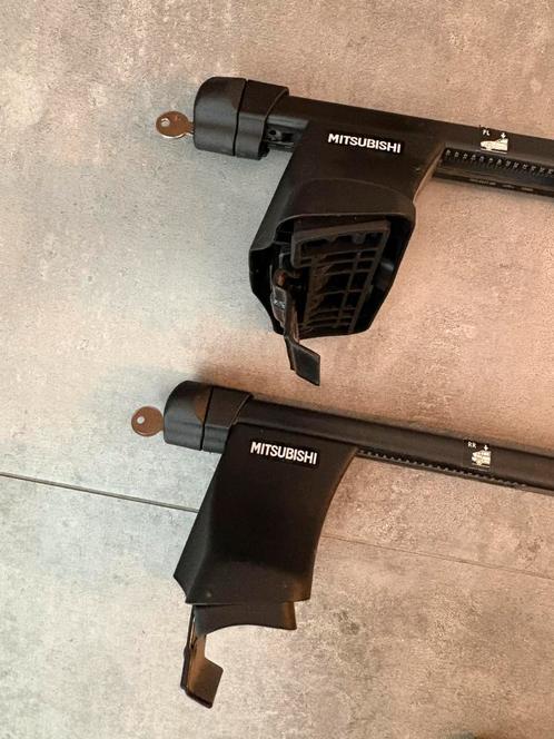 Originele Mitsubishi Thule dakdragers 135 cm, Auto diversen, Dakdragers, Zo goed als nieuw, Ophalen