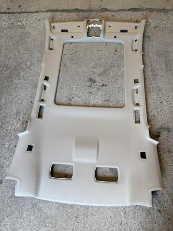 Dakhemel BMW 5 serie F11/F11 LCI creme beschikbaar voor biedingen