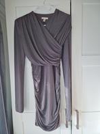 H&M nieuwe grijze studs glitter dress jurk mt xs 34, Kleding | Dames, Jurken, H&M, Nieuw, Ophalen of Verzenden, Maat 34 (XS) of kleiner