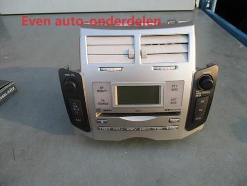 Radio yaris met cd speler, Auto diversen, Autoradio's, Ophalen of Verzenden