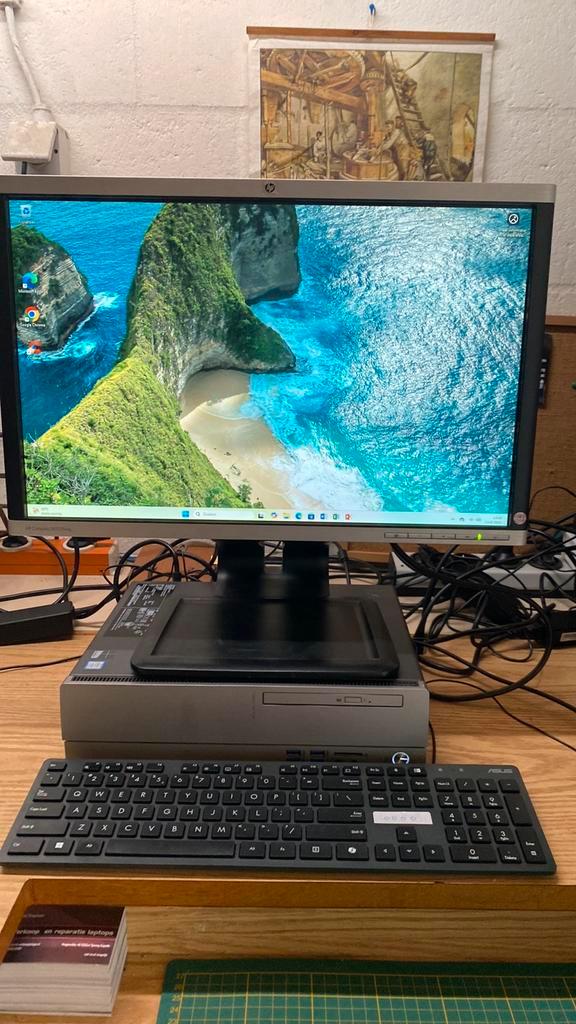 Prima Lenovo i3 pc Windows 11 + Officepakket +, Computers en Software, Desktop Pc's, Zo goed als nieuw, SSD, Ophalen of Verzenden