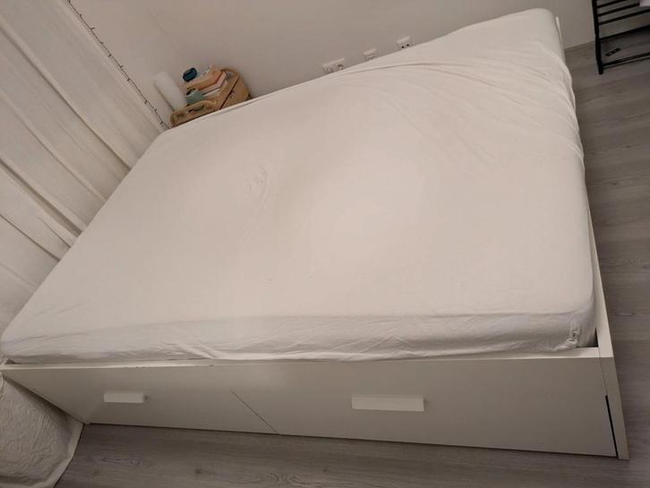 White IKEA BRIMNES bedframe, Huis en Inrichting, Slaapkamer | Bedden, Zo goed als nieuw, Ophalen of Verzenden