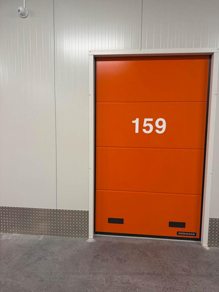 Garagebox 9m2 in lelystad TE HUUR, Huizen en Kamers, Garages en Parkeerplaatsen, Flevoland