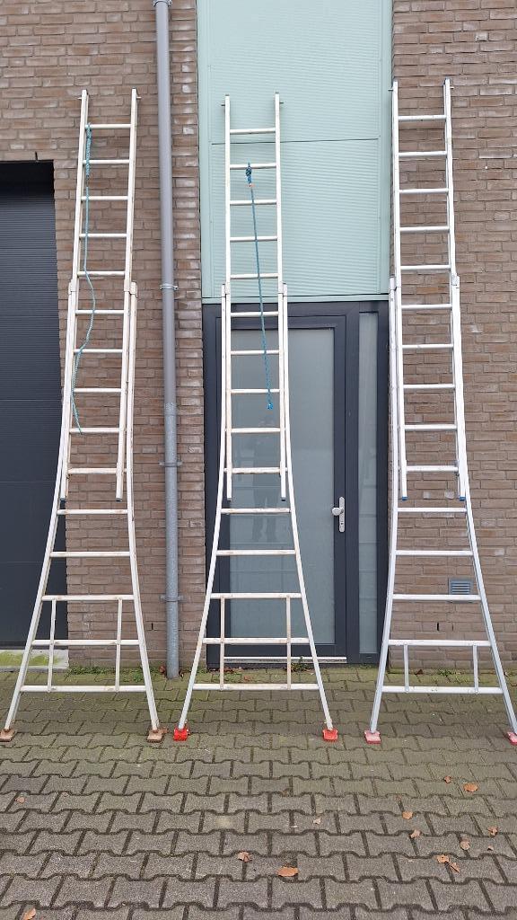 Solide 2 delige schuif ladders - trappen 2x10 treden., Auto diversen, Autogereedschap, Zo goed als nieuw, Ophalen