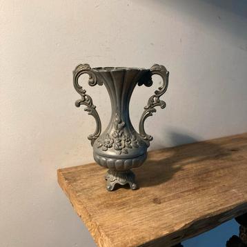 Vintage Tinnen Vaasje - 8 & 17 cm beschikbaar voor biedingen